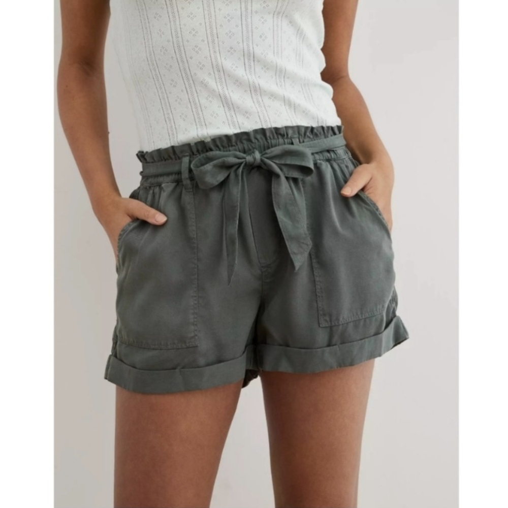 AERIE | 3" Inseam Camp Shorts Paper Bag Elastic Waist Cuffed Size XL 16 18 Green